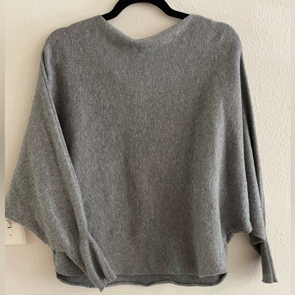Gray boat neck / batwing sweater size small oversized fit - Picture 6 of 13
